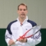 Der professionelle Tennislehrer und Ex-Profi Markus Hantschk zeigt dir die Tennis-Grundschläge
