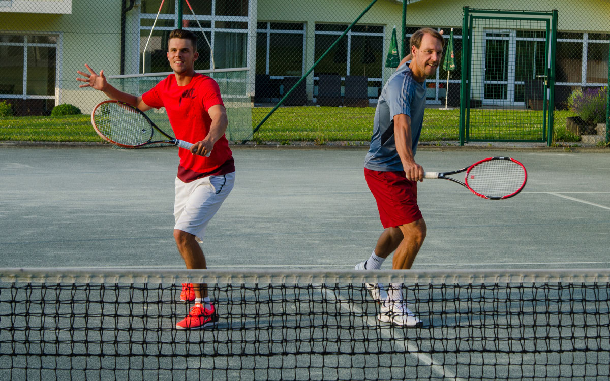 Ein Tennisurlaub im Sporthotel Ödhof bedeutet Freude am Spiel und das Lernen neuer Skills